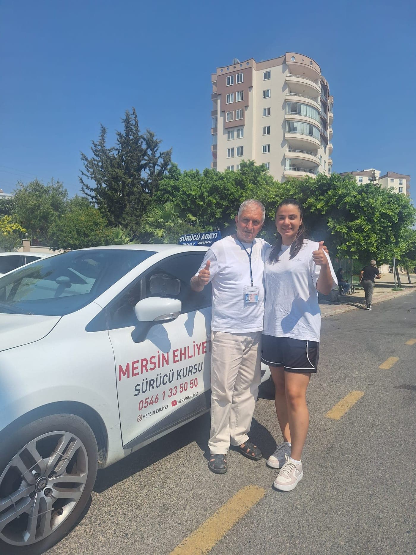 Ehliyetine kavuşan kursiyerimiz